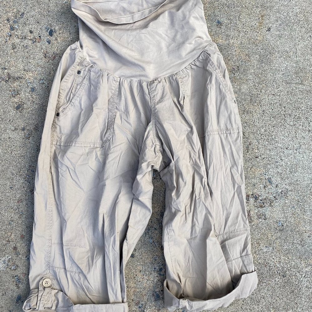 Motherhood Maternity kaki capris Sz 1X